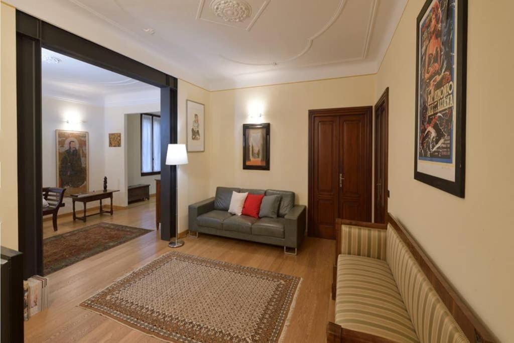 C-Rooms, Residenza Correggio Parma Kültér fotó