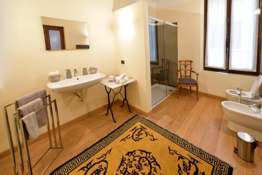 C-Rooms, Residenza Correggio Parma Kültér fotó